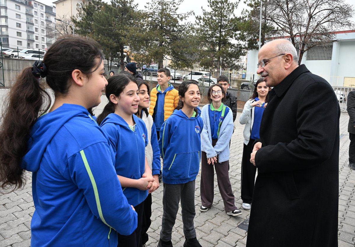 Büyükşehir Malatya'da Çocuk Köyü Kuruyor malatyahamle.com/d/16081/buyuks… #Malatya Hamle Haber Sitesi. <a href="/Buyuksehir44/">Malatya Büyükşehir</a> <a href="/MalatyaBelTr/">Malatya Büyükşehir Belediyesi</a> <a href="/samiermbb/">Sami Er</a>