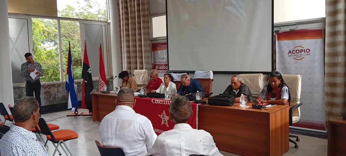 Acopiosantiago's tweet photo. #BalanceGeneral
Analizamos y proyectamos el futuro en nuestra reunión de balance, definiendo las principales metas para el 2026. Centrados en la mejora continua, el bienestar del pueblo y el impulso económico local.
#AcopioSantiago #AgriculturaCubana https://t.co/7Rixo5pkNO