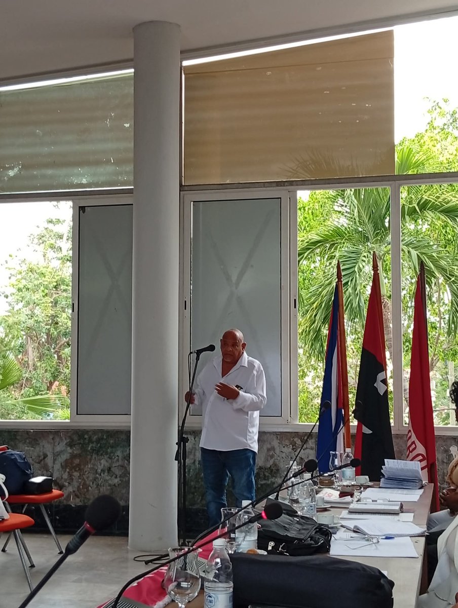 Acopiosantiago's tweet photo. #BalanceGeneral
Analizamos y proyectamos el futuro en nuestra reunión de balance, definiendo las principales metas para el 2026. Centrados en la mejora continua, el bienestar del pueblo y el impulso económico local.
#AcopioSantiago #AgriculturaCubana https://t.co/7Rixo5pkNO