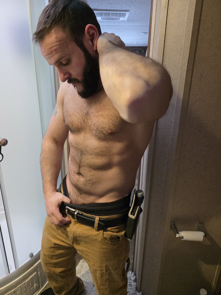 Listentodaddy tweet media