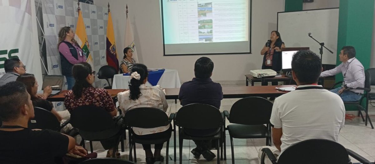IESSNapo's tweet photo. #IESSteInforma |  ¡Unidos por el bienestar de Napo!

Realizamos una jornada de articulación interinstitucional con delegados de @u_ikiam, @conadisecu @BanEcuadorBP, @AgrocalidadZ2, @Agricultura_CZ2 para definir estrategias y fortalecer la atención en la provincia. https://t.co/Ip7Eh6nemm
