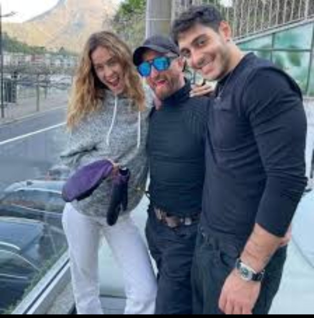 Alina 06 Chelaru tweet media