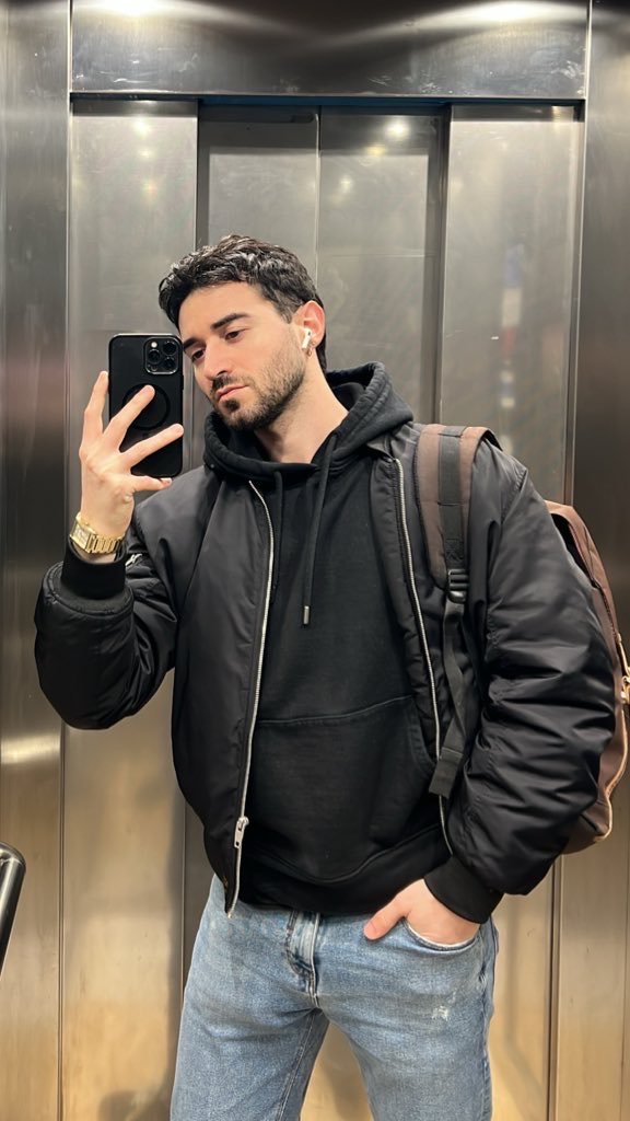 Luca Desogus tweet media