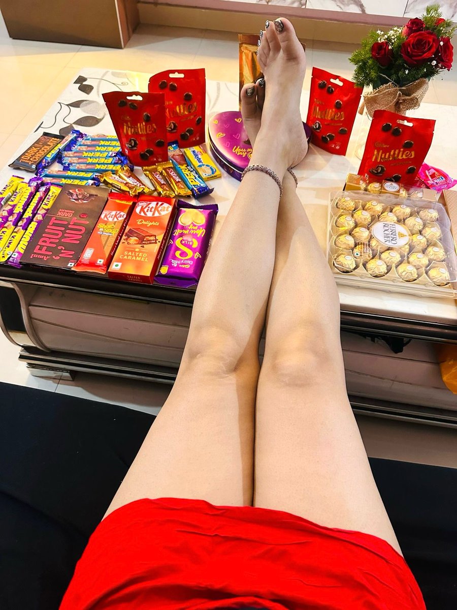 goddesspalak1's tweet photo. Happy chocolate day subs🐕

But you know where’s the best chocolate 🍫 in this  world🌍 
That’s your goddess 👠

Real and online sessions👠available in Bhubaneswar, Odisha 

For info DM me on telegram @GP000000999 https://t.co/XZzHSGokA0