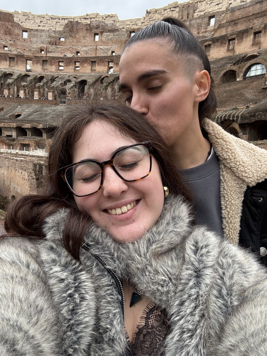 _claauu05's tweet photo. Un pedacito de mí se queda en Roma❤️‍🩹 https://t.co/FjtoX4gzx5