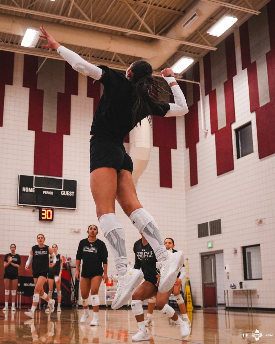 NM State Volleyball tweet media