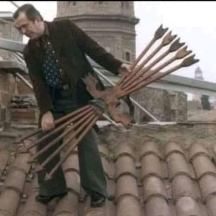 Instalando las nuevas antenas en Aragón.