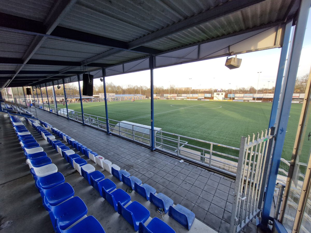 GroundhopH's tweet photo. 🏟 Sportpark Inschoten - #Ede
⚽️ @DTSEde - @vvbennekomlive
Linkje naar veslag:
https://t.co/jAFcNRNMzT
#grounds #groundhopper #groundhoppen #groundhop #groundhopping🏟 #groundhopping #ground #football #voetbal @futbologybenl @staantribune @indehekken #bennekom #dtsede #derby https://t.co/GI5qXCcBYh