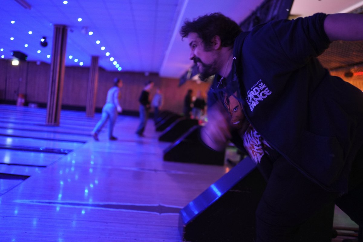 RBTV_Koeln's tweet photo. Unser Community Bowling Abend war ein Volltreffer! 🎳

Tolle Leute, viel Gelächter und eine richtig schöne gemeinsame Zeit.
Danke an alle, die dabei waren.
Genau dafür lieben wir unsere Community!

Wiederschaun!
Reingehaun!

#rbtv #rocketbeans #bohnenliebe #Community #cgnbeans https://t.co/sekfGR2113