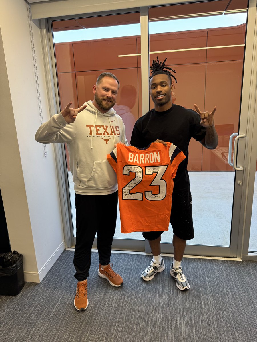 Blake Gideon tweet media