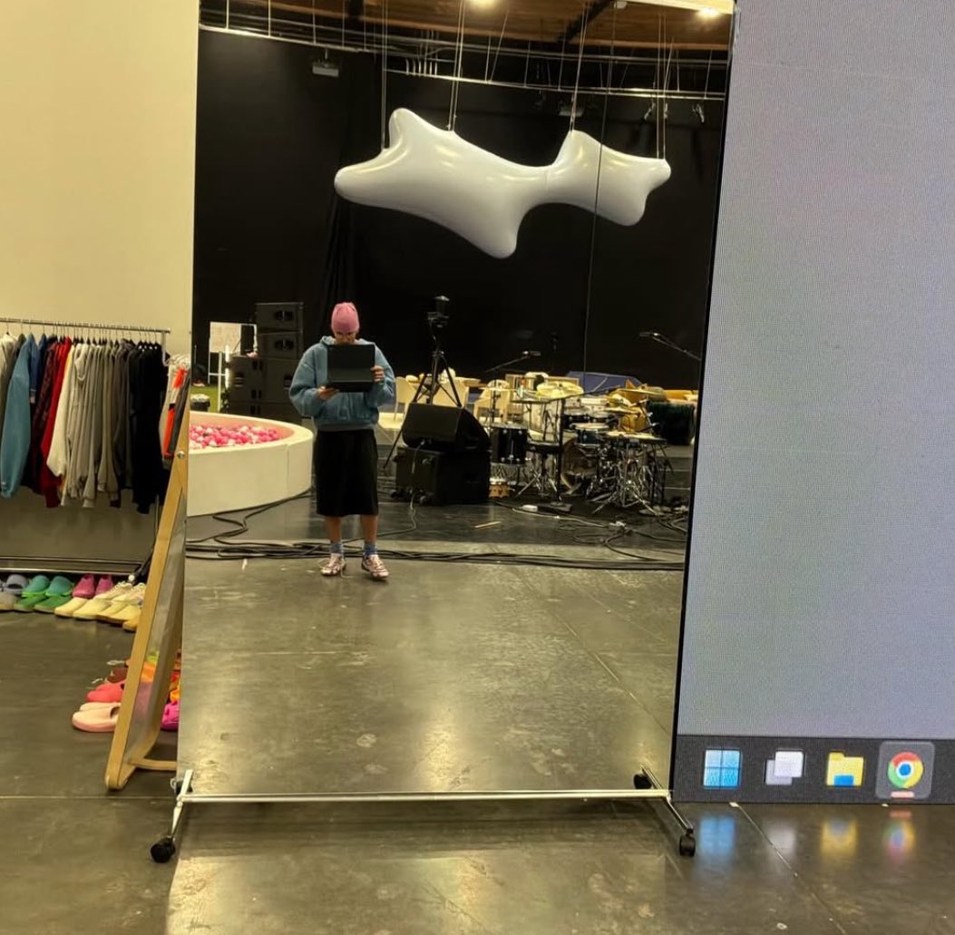 ipad mirror pics… he’s 138 years old