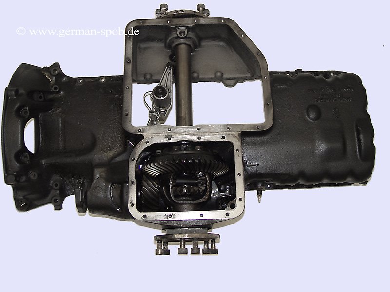 <a href="/yepronsaidit/">Curmudgeonly Ron</a> <a href="/Mike_M_Klotz/">Michael Klotz</a> That's nothing, on the w124 4matic the oil sump IS the differential housing