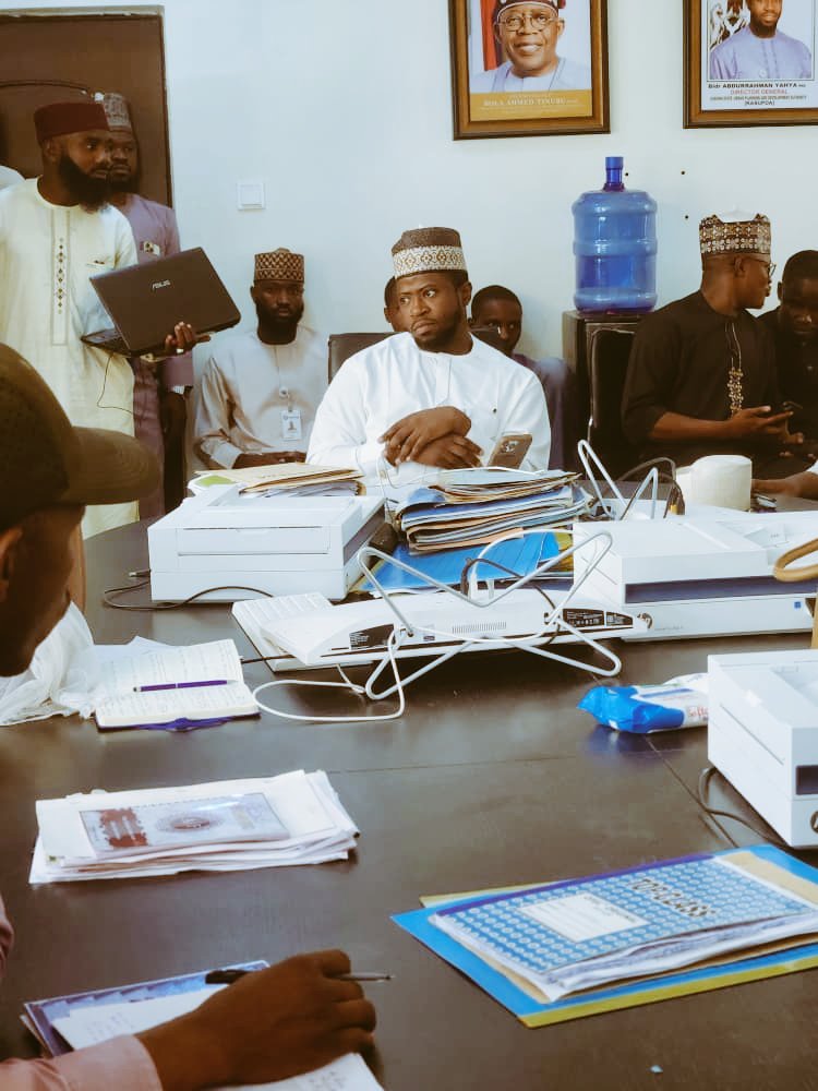 KASUPDA_KDSG's tweet photo. KASUPDA January Review Meeting on Development Control
The Director General, Bldr. Abdurrahman Yahya PhD, alongside Heads of Units, are in attendance to review activities and strengthen development control processes.
π
9th Feb., 2026
#KASUPDA #UrbanPlanning #DevelopmentControl https://t.co/g22H0TGhSi