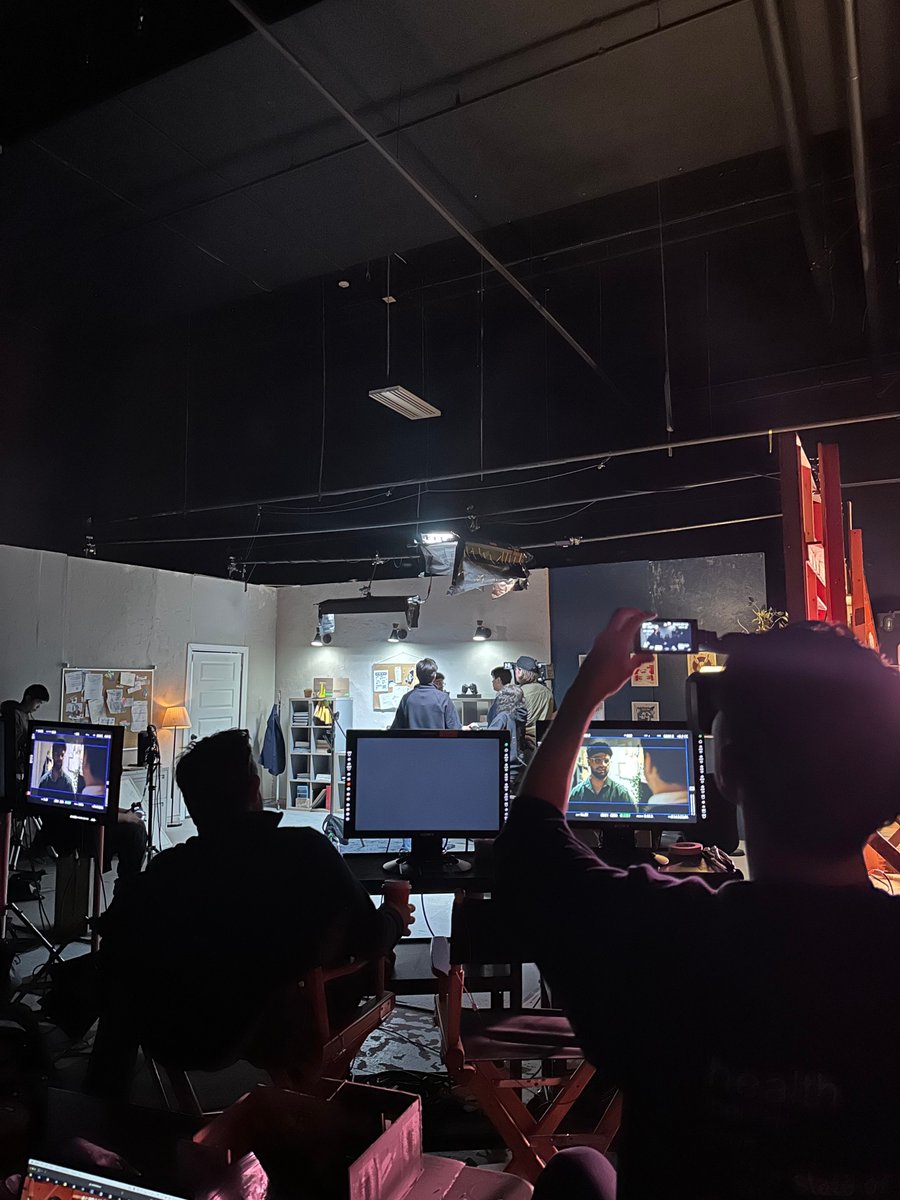 Vancouver Film School tweet media