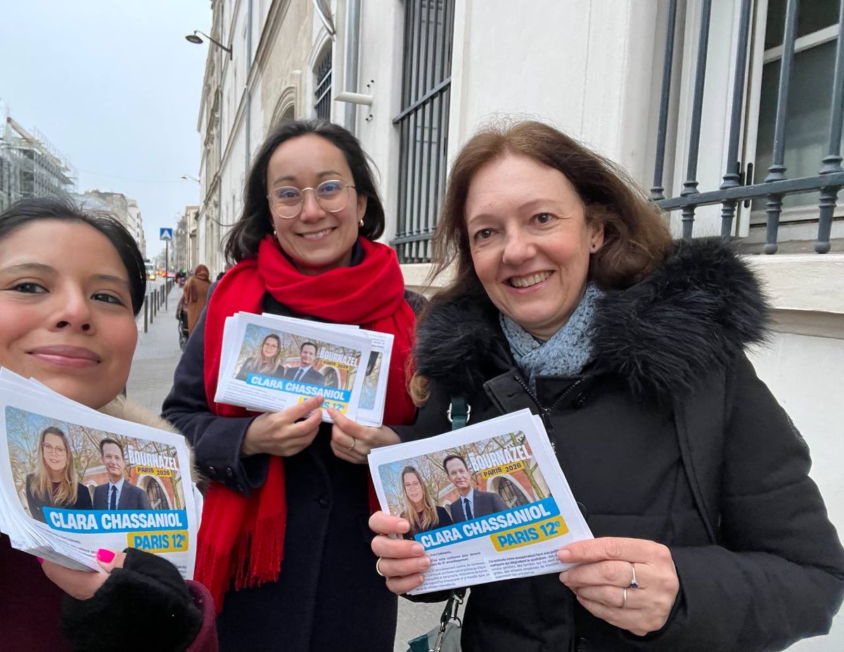 PYB_Paris12's tweet photo. Ce matin à Picpus, ce soir dans le quartier Reuilly #Paris12 pour l’alternance à #Paris12 avec @Cl_Chassaniol @Benoitpernin et promouvoir la candidature de rassemblement de @pybournazel à la mairie de #Paris qui porte le changement et le projet des solutions pour notre capitale ! https://t.co/T64K44fnLC