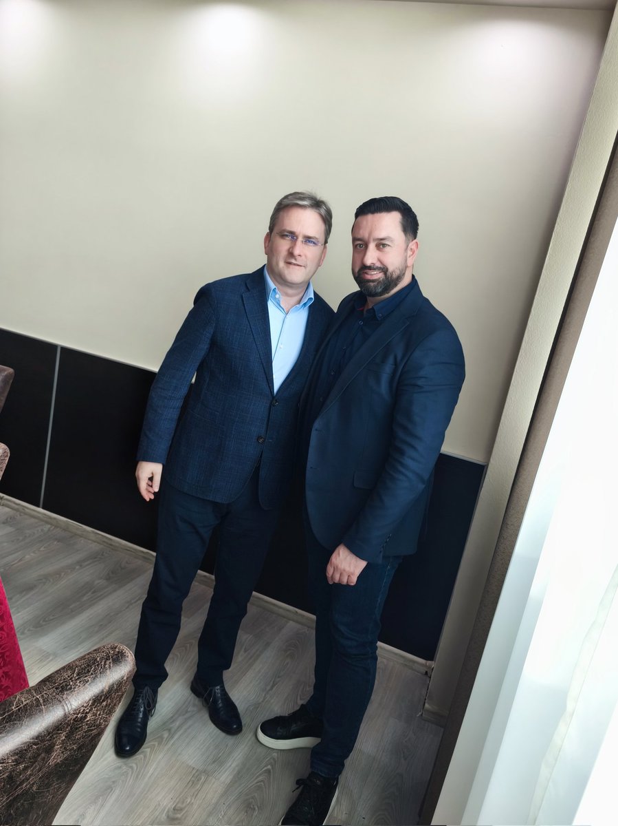 dvrtunic's tweet photo. Сајам завичаја у Новом Саду.
Србија је вечна док су јој деца верна!!! 🇷🇸🇷🇸🇷🇸 https://t.co/y5HmpSUOmo