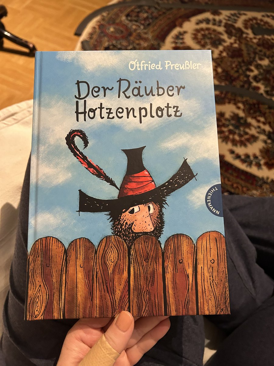 sanneweber's tweet image. Auntie duties calling.
#reading #playing #skiing #nephews