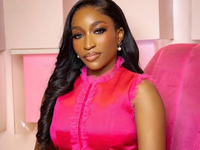 GeneralSnow_'s tweet image. BREAKING NEWS: Today Court adjourns Arise TV anchor’s murder trial as prison officers fail to produce suspects handed over to them. 

Na Country be dis like this?