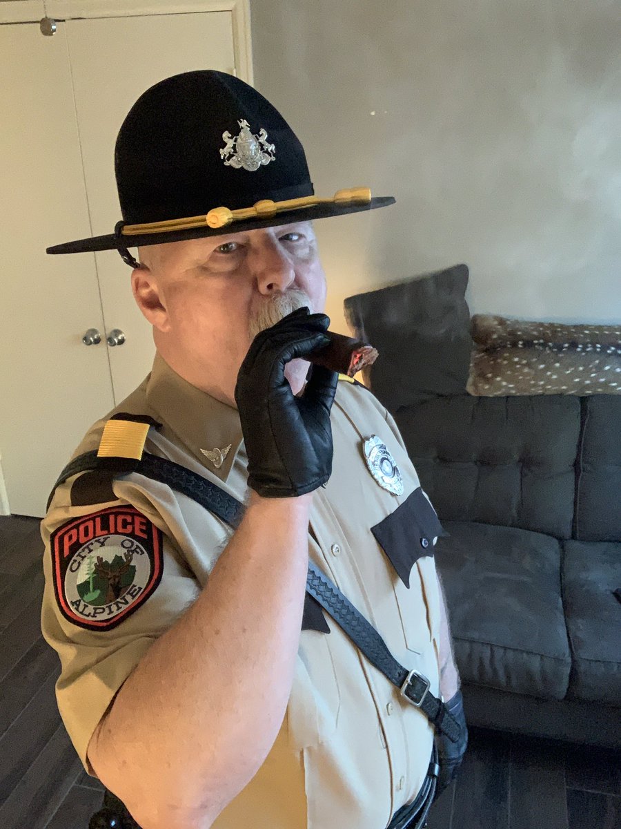 LeatherCopMassa tweet media