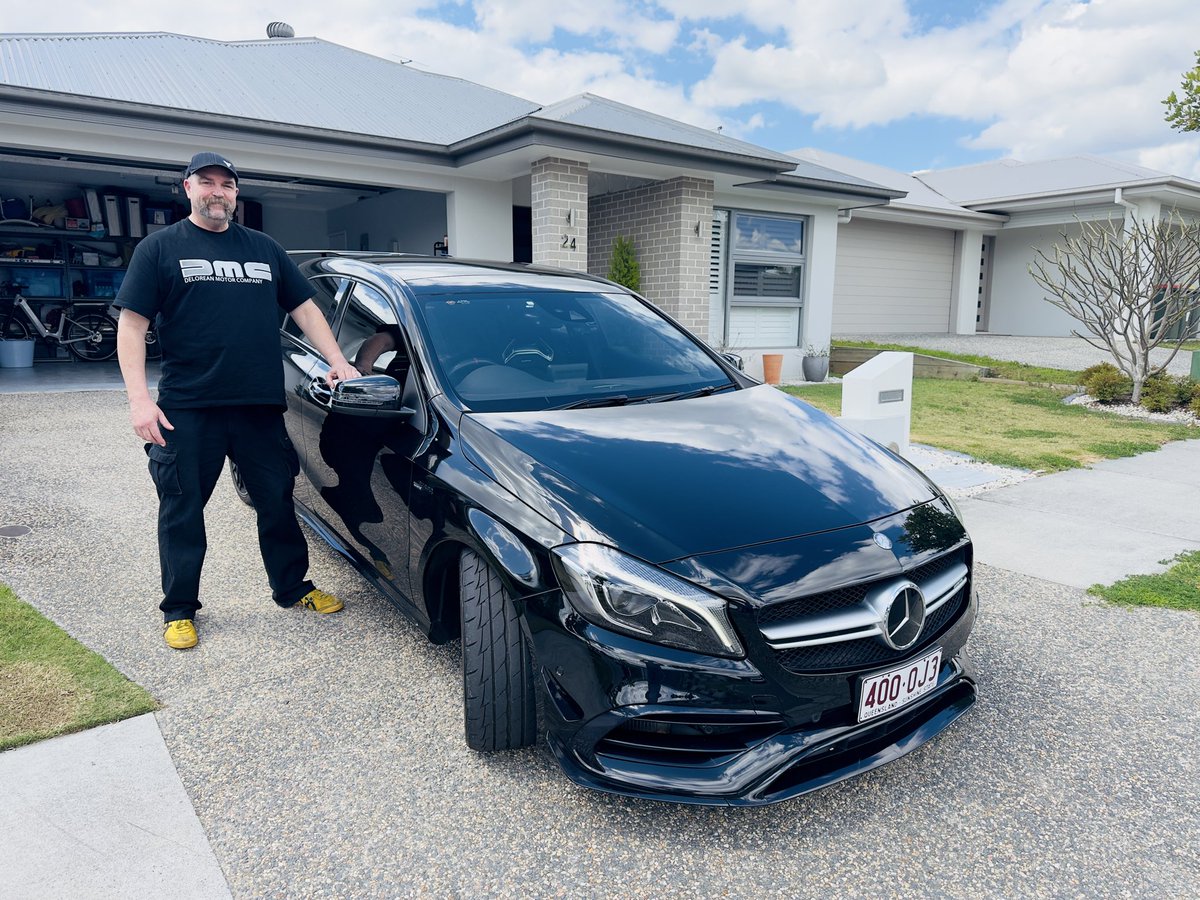 red42dragon_'s tweet photo. I got Chat GPT to create a caricature of me
#AMG #TheBestorNothing #DrivingPerformance #SoAMG #OneManOneEngine #HyperHatch 
#CarbonFibre #gtechniqSmatSurfaceScience https://t.co/GO0X3LfNIT