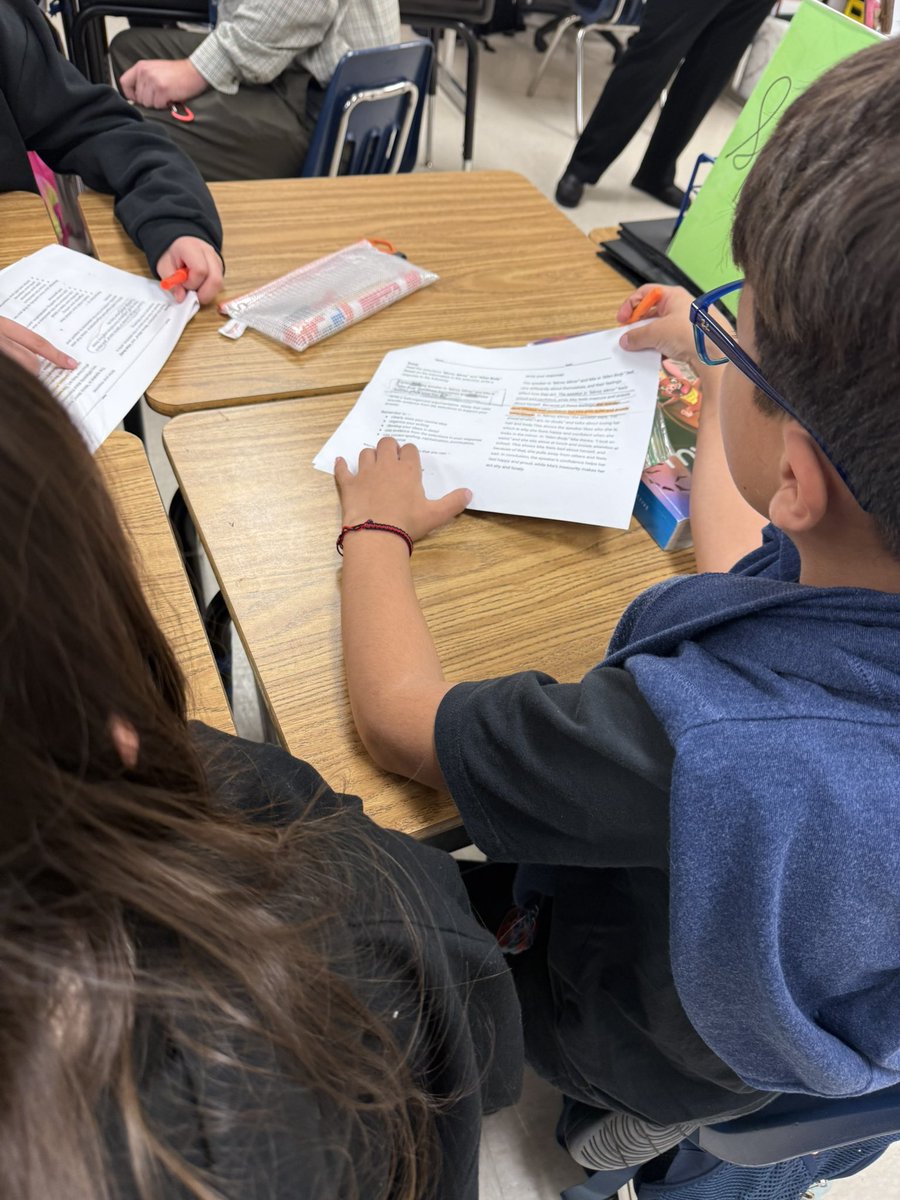 tchill_'s tweet image. What a fantastic day of learning @BrownBobcats! I loved visiting our dual-language classrooms—seeing our students thriving was so great. Proud of our team! #WeAreChannelview