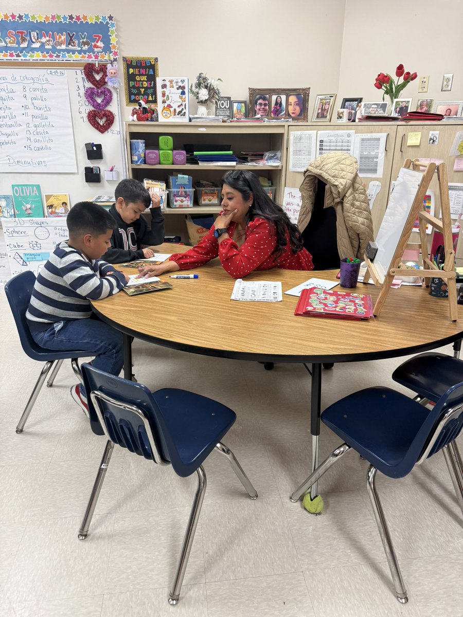 tchill_'s tweet image. What a fantastic day of learning @BrownBobcats! I loved visiting our dual-language classrooms—seeing our students thriving was so great. Proud of our team! #WeAreChannelview