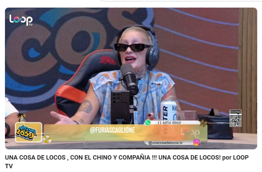 Juli en el stream Una cosa de locos.🔥🔥