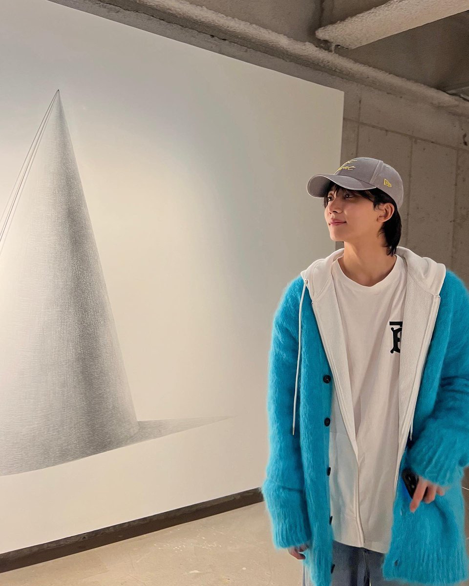 jeonghan's post on jeonghaniyoo_n 2 years ago today 🩵 👼: ☺️😊😆