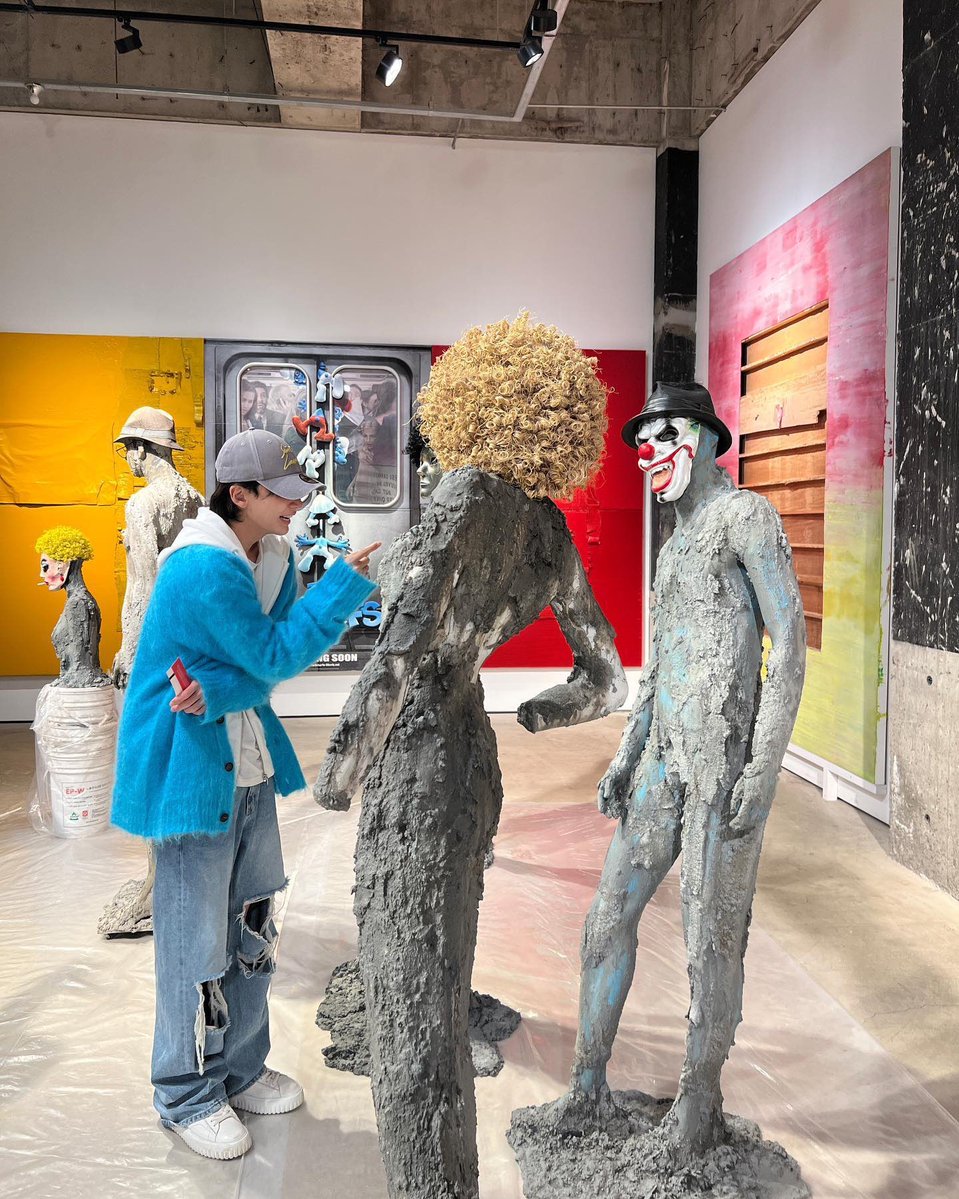 jeonghan's post on jeonghaniyoo_n 2 years ago today 🩵 👼: ☺️😊😆