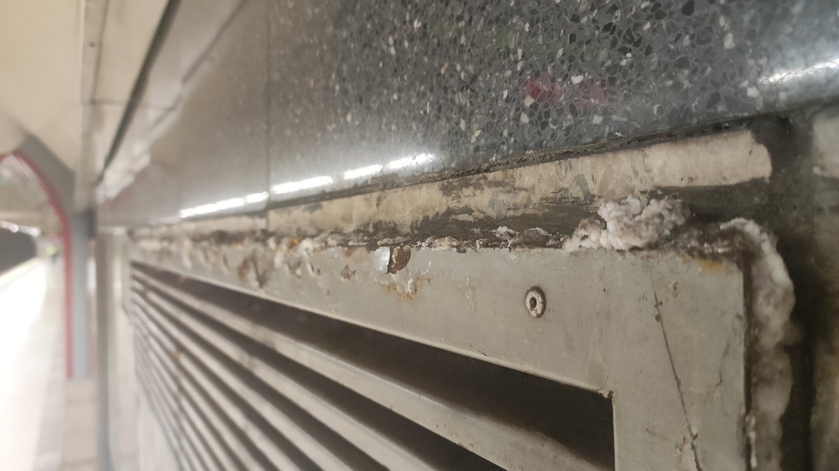 Hay que vigilar el estado de las rendijas <a href="/metro_madrid/">Metro de Madrid</a>