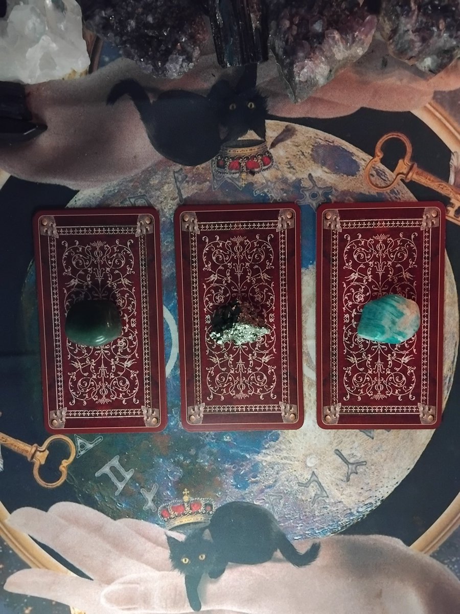 Lau | Tarot Baba Yaga • AGENDA ABERTA tweet media