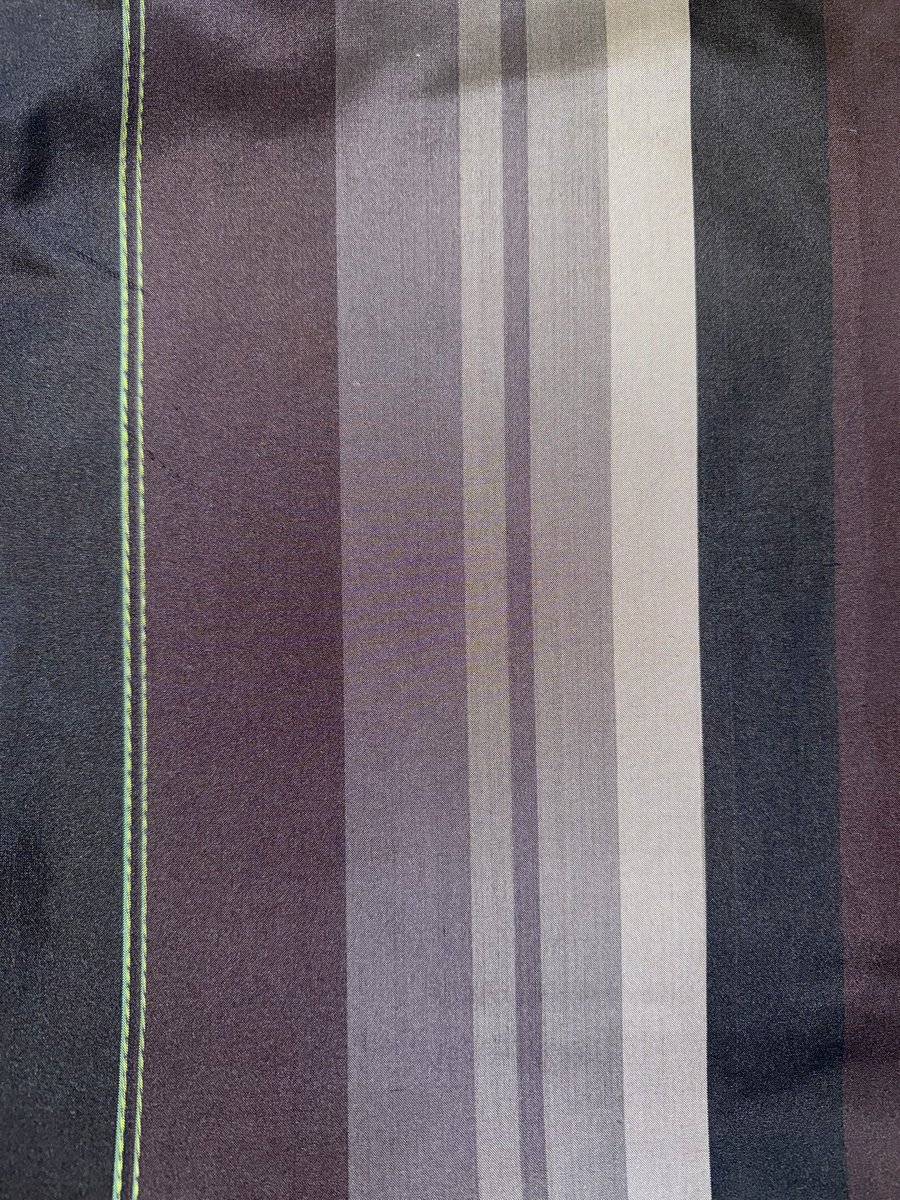 #今日のトルソーさん はシックな縞大島に新作の兵児帯を合わせました🥀
身丈165.裄66.5.袖丈49㎝
#キモノ葉月大塚