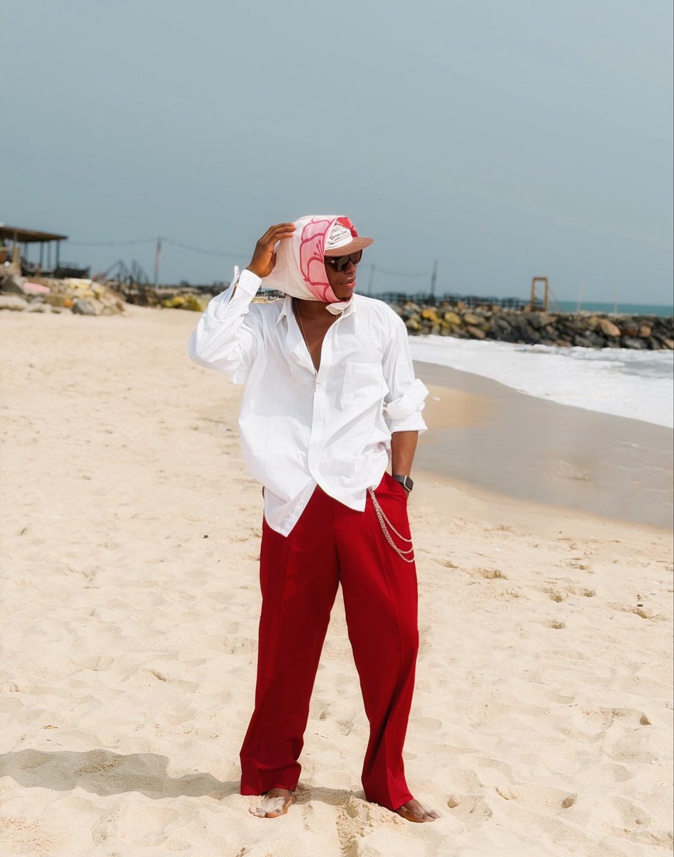 stephenezekiel_'s tweet photo. Meet me at the shore. 💌 https://t.co/ZBTiJhC8ri