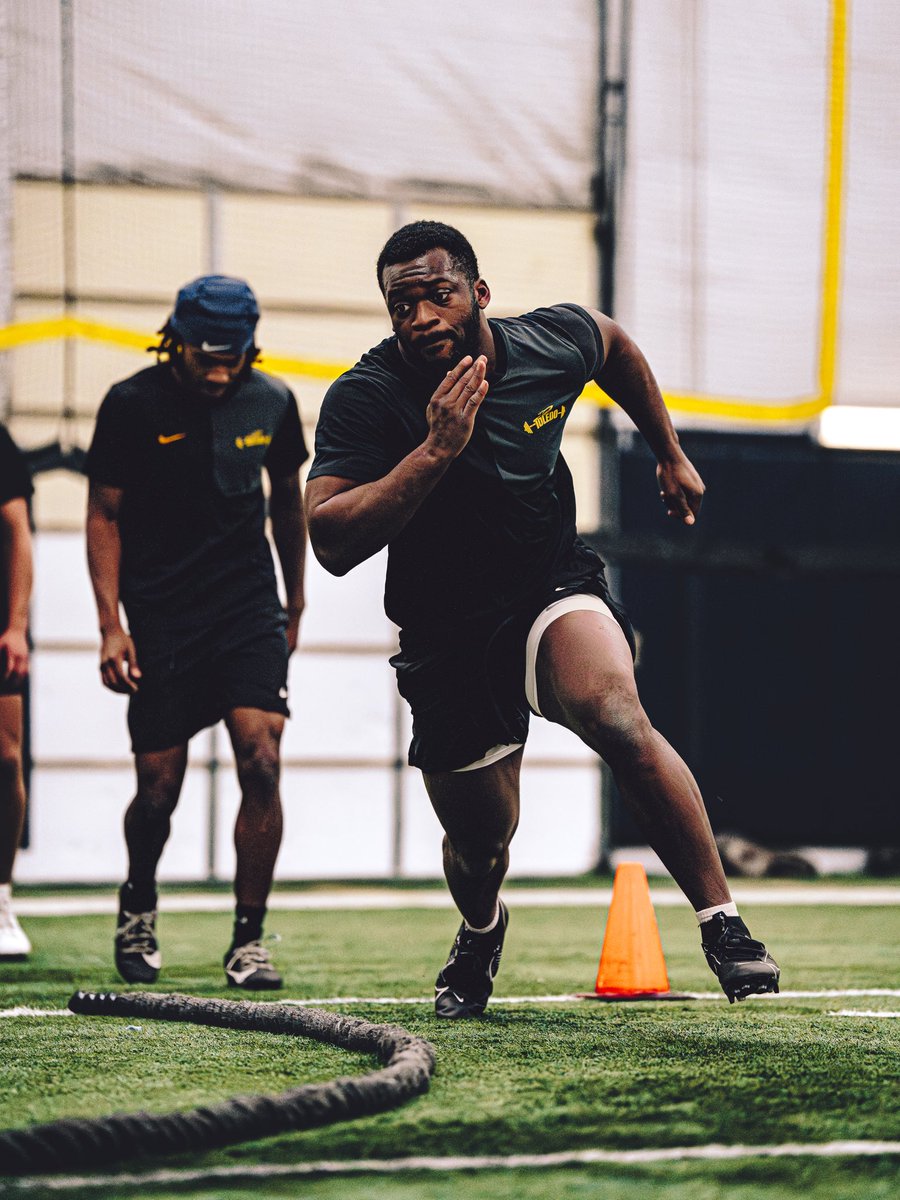 Toledo Football tweet media