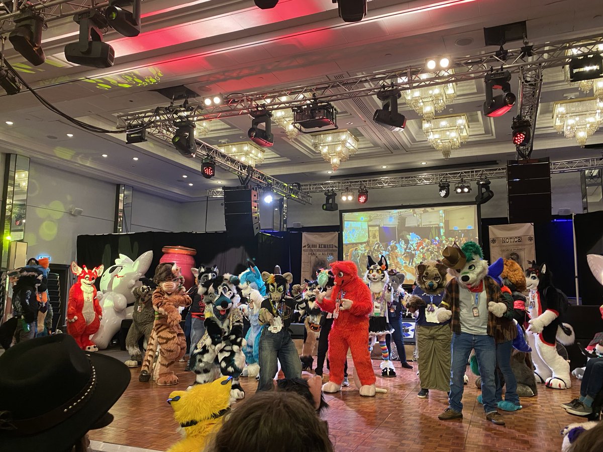 Till next year! Goodbye Scotiacon 2026! Was great seeing new faces and friends I’ve felt I’ve known for a long time! Thanks for being apart of my first con experience and can’t wait to be back. 🩵⭐️

#scotia #scotiacon #furry #furryfandom