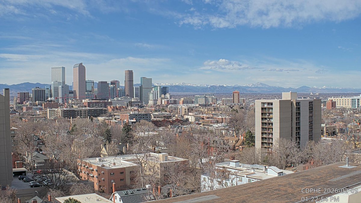 BianchiWeather's tweet image. It's officially 70° in Denver - warmest Denver day so far in 2026, and ties our warmest February day in 6 years.

#COwx