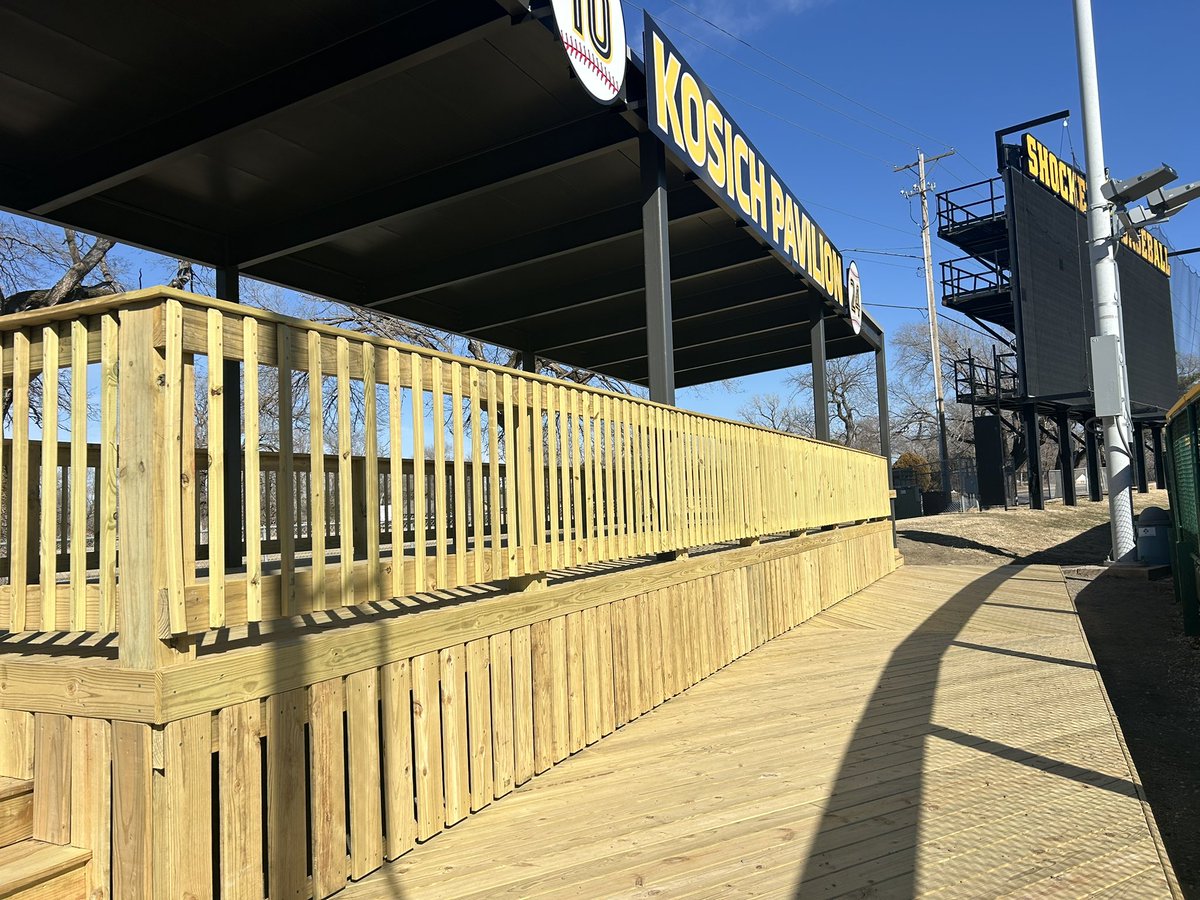 Brian Green tweet media