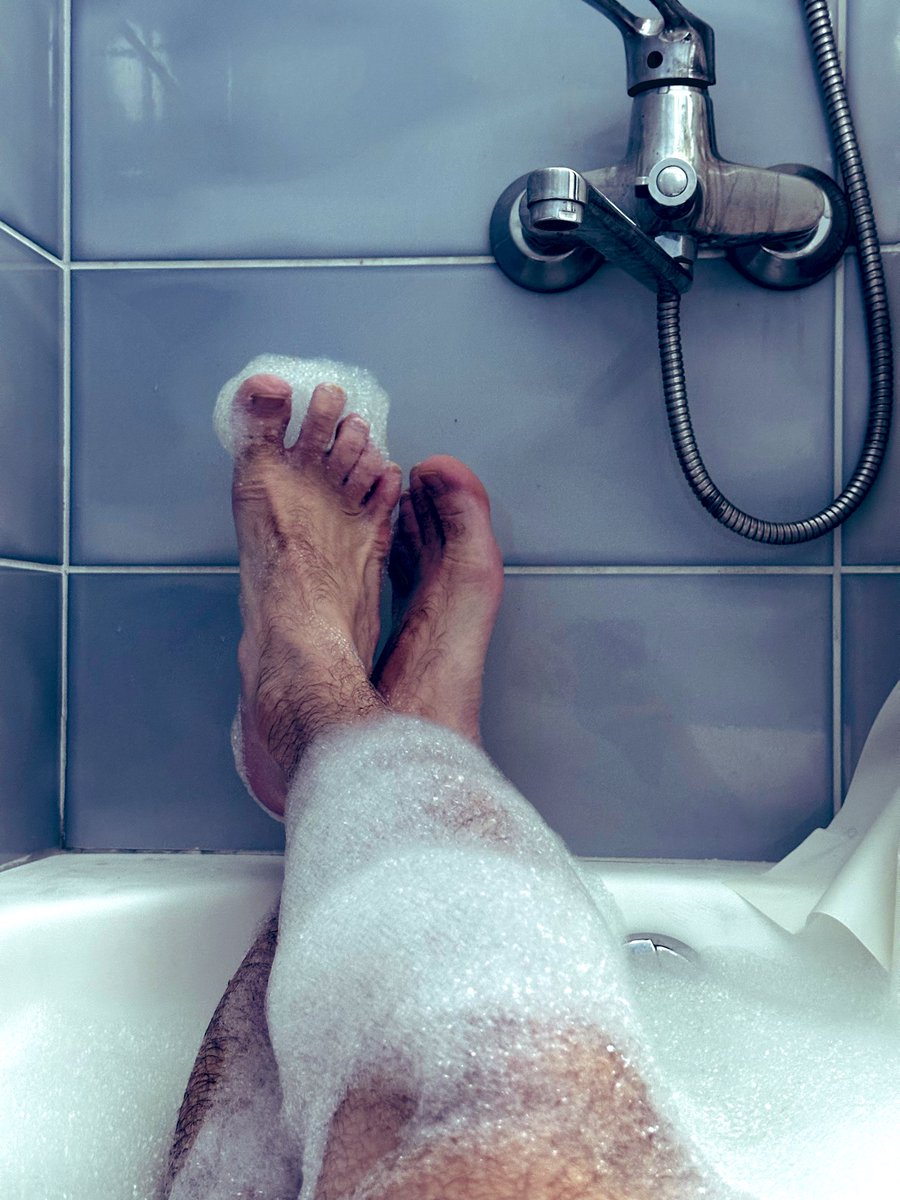 Mister Stone tweet media