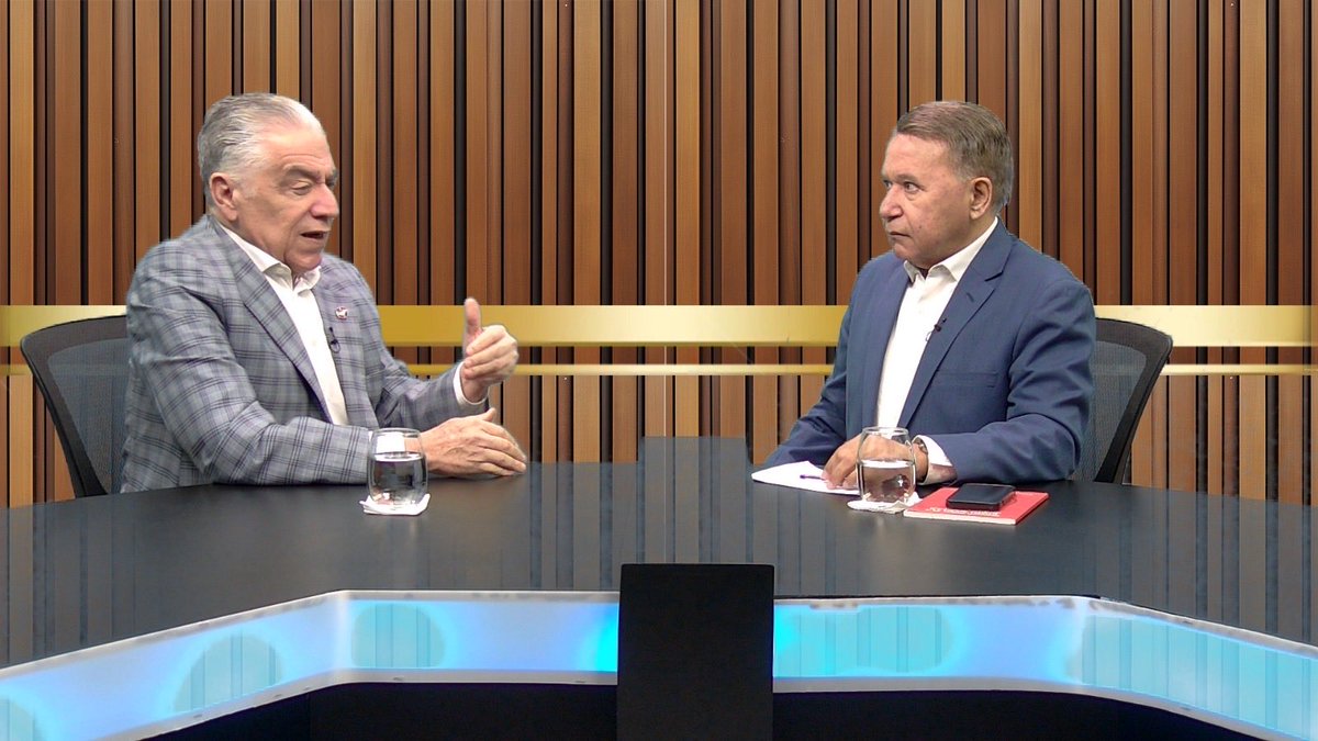 Esta noche a las 8:00, recibo en #LaHoraConGregory, a José Miguel Soto Jiménez, ex ministro de las FF. AA.
Relata cómo Taiwán y RD rompieron sus relaciones diplomáticas. 
Testigo de excepción. 

Canales 52 Claro y 22 Altice 
#TELEIMPACTO

Hoy, 8:00 P.M.