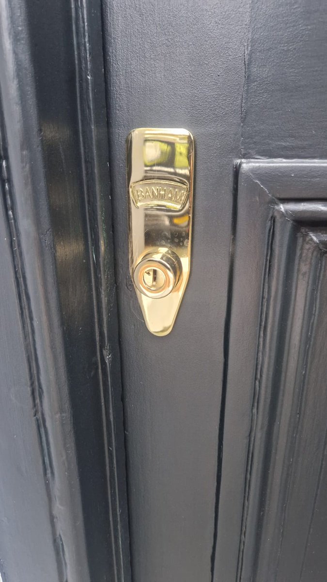 IKSLocksmiths's tweet image. Ingersol lock to Banham lock conversion in N1

Contact usnon 0203 284 1045

#banham #highsecurity