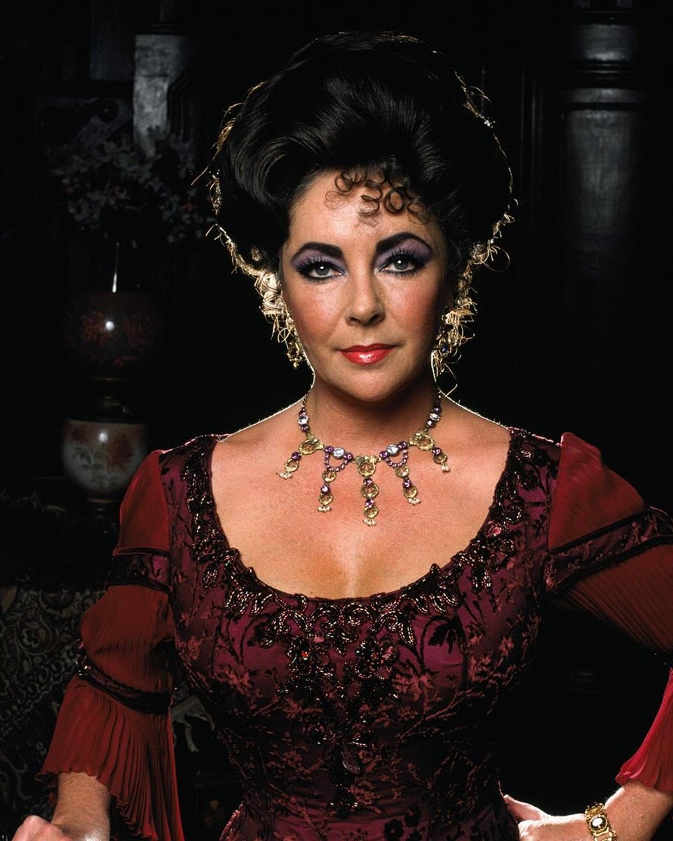 Elizabeth Taylor tweet media