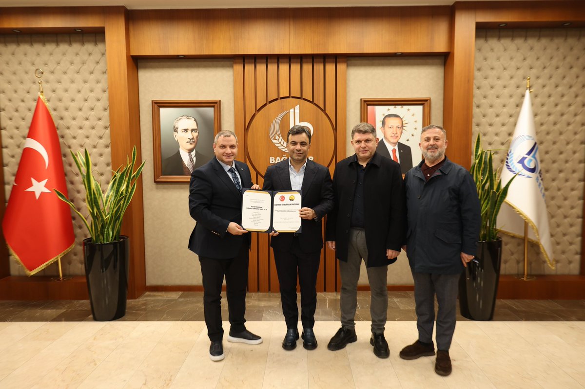 Kağıthane Bayburtlular Platformu Başkanı Abdullah Karakelle ve beraberindeki heyete nazik ziyaretleri için teşekkür ediyorum.