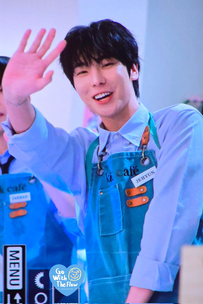 260209 카페 이벤트 제현 프리뷰💙

#OMEGA_X #오메가엑스
#JEHYUN #문제현 #제현