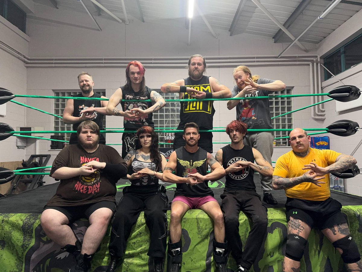 C.L.A.W 🦖 tweet media