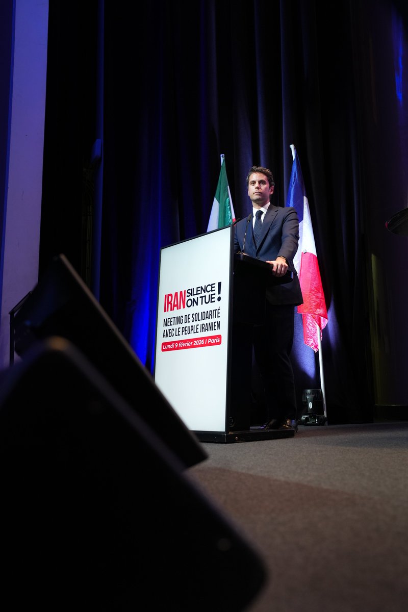 Le régime des mollahs tue, massacre et pille l’Iran depuis trop longtemps.

Il doit chuter. Il doit chuter et vite car c'est la liberté que ce régime assassine. C'est sur l'espoir que ses sbires ouvrent le feu. Ce sont des innocents qui sont égorgés.

Face à la barbarie, oui, la