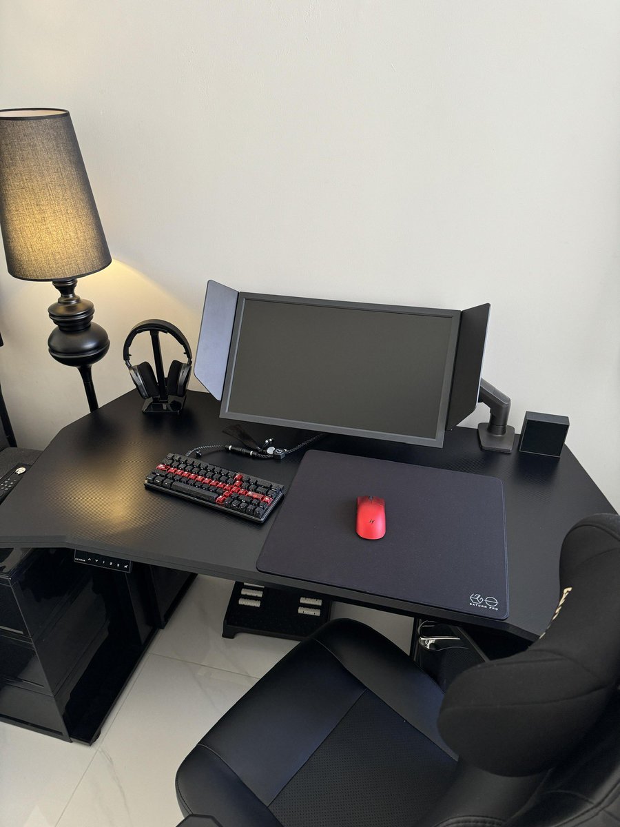 NvsionGear tweet media