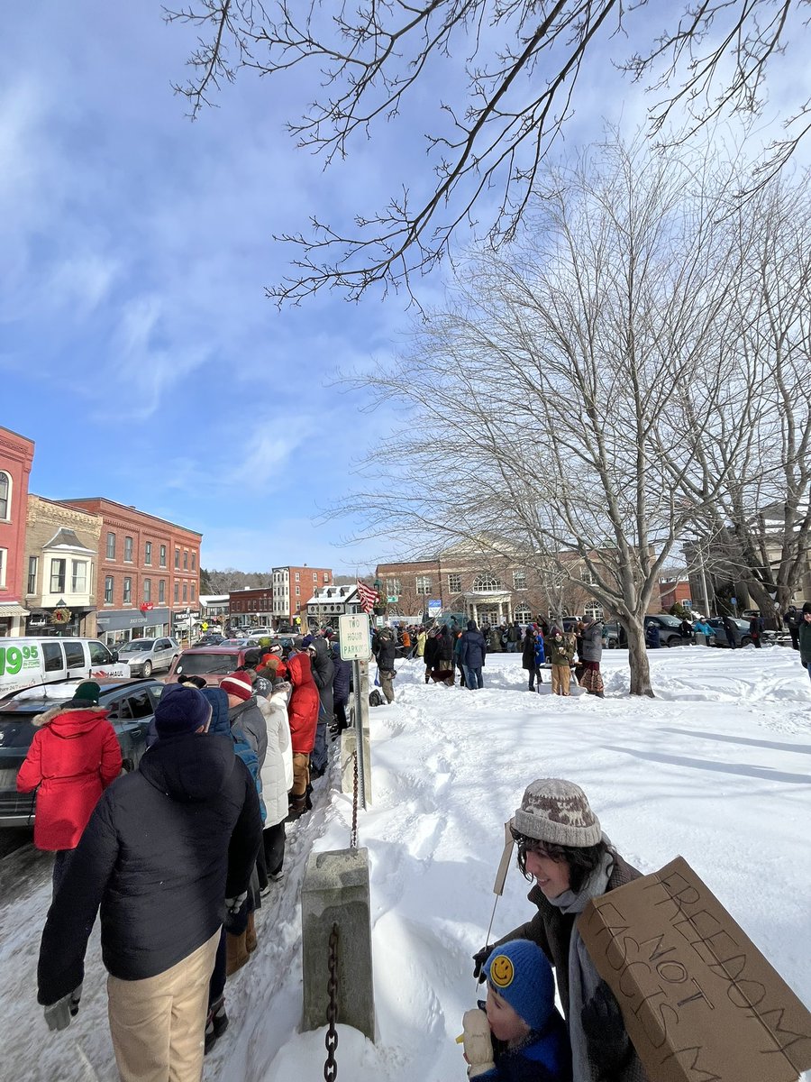 Benjamin Perry tweet media