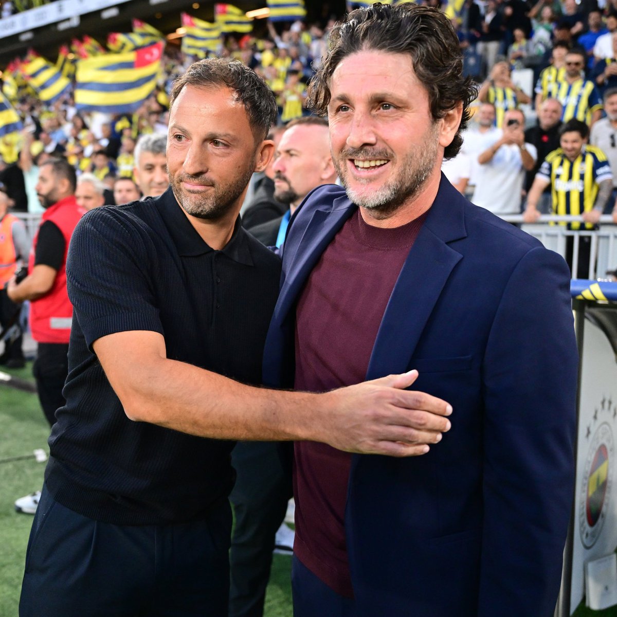 YkoTrabzonspor's tweet image. Domenico Tedesco: "Trabzonspor'a karşı zor bir maç olacak. İyi bir takıma karşı ve güzel bir atmosferde oynayacağız. Şampiyonluk mücadelesinde sadece iki takımın adı geçiyor ama Trabzonspor'un da adının geçmesi gerekiyor. Çok iyi iş çıkarıyorlar."