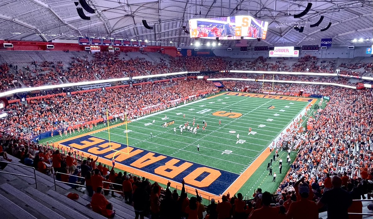 cfbcampustour's tweet image. On campus FBS dome stadiums (updated):

• JMA Wireless Dome (Syracuse)
• Fargodome (North Dakota State)

That’s the list #Cuse 🍊 #Bison 🦬