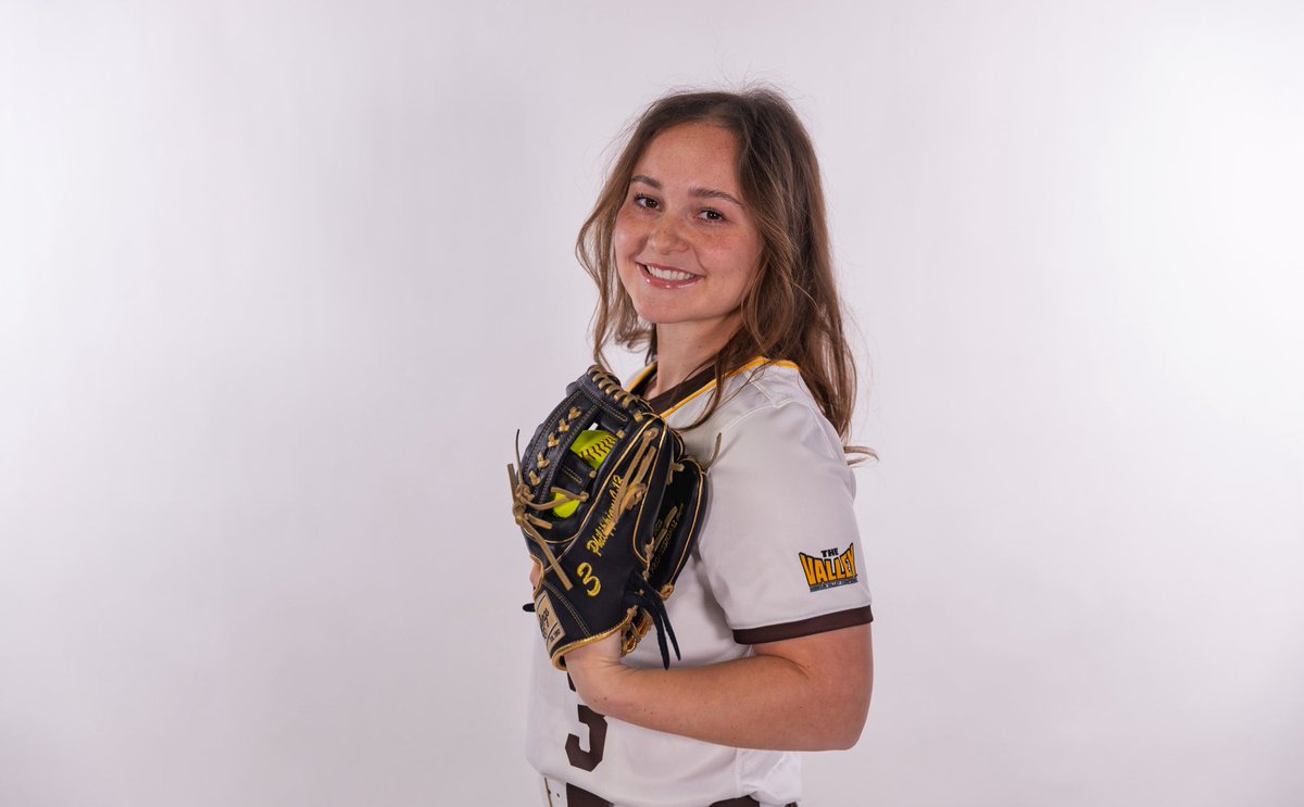 KaiaGarnica's tweet photo. Last season of playing ball ever 🥲 
@ValpoSoftball @valpoathletics https://t.co/DTSA1ZKKRj